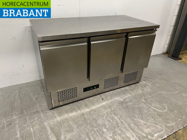 Établi réfrigéré Saro en acier inoxydable 3 portes 136 cm 230V Horeca – Image 3