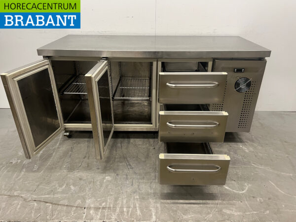 Établi réfrigéré mobile Gram en acier inoxydable 2 portes et 3 tiroirs 172,5 cm 230V Horeca – Image 4