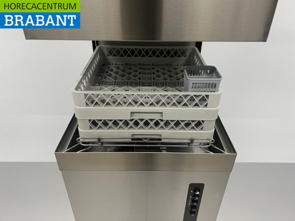 Lave-vaisselle intégrable Adler ECO en acier inoxydable avec pompe de vidange et adoucisseur d'eau 400V Horeca – Image 4