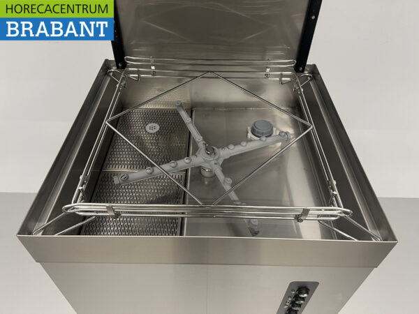 Lave-vaisselle intégrable Adler ECO en acier inoxydable avec pompe de vidange et adoucisseur d'eau 400V Horeca – Image 5