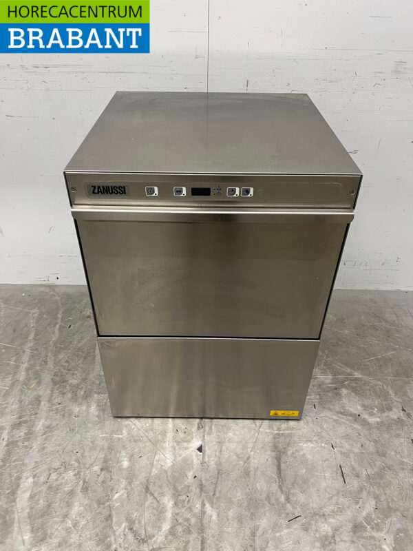Lave-vaisselle Zanussi NUC3 en acier inoxydable 400V Horeca