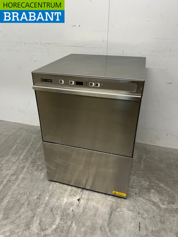 Lave-vaisselle Zanussi NUC3 en acier inoxydable 400V Restauration – Image 2