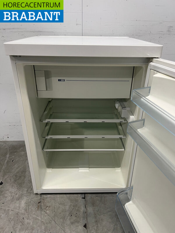 Bosch Réfrigérateur de table avec compartiment congélateur 137 litres 230V Horeca – Image 4