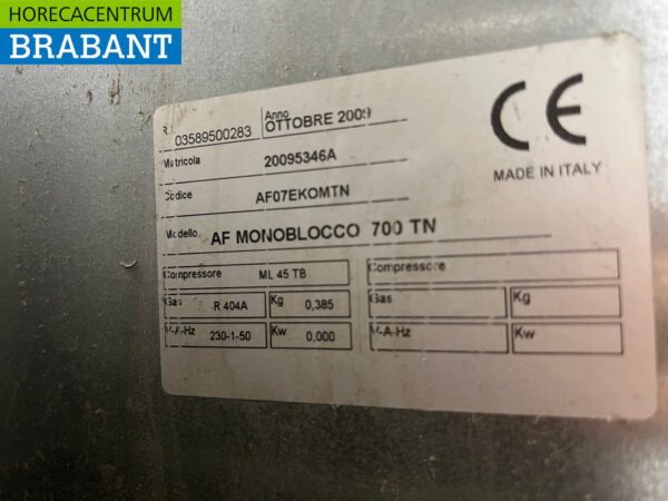 Réfrigérateur à une porte Tecnodom en acier inoxydable 700 litres 230V Horeca – Image 5