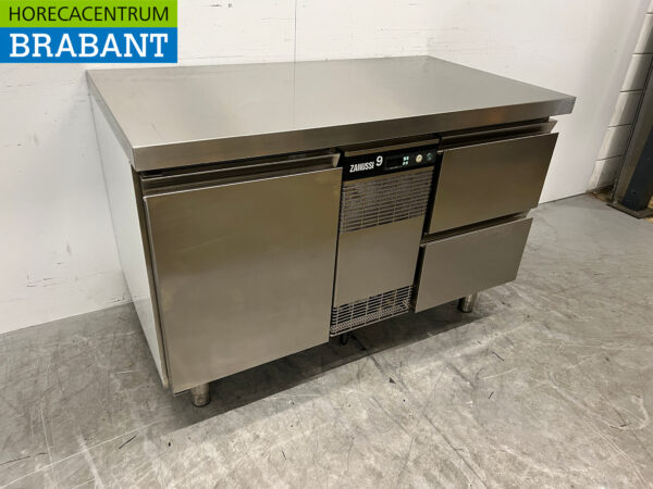 Établi réfrigéré Zanussi en acier inoxydable 1 porte et 2 tiroirs 127,5 cm 230V Horeca – Image 3