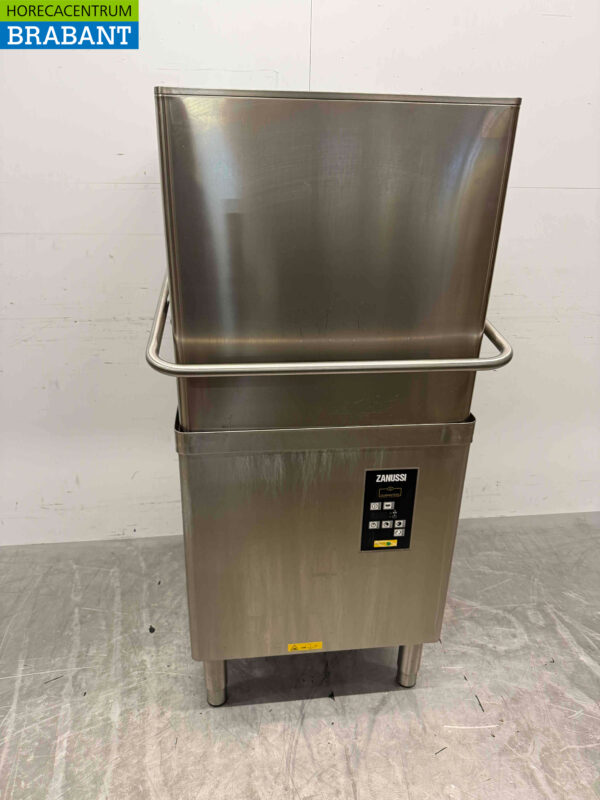 Lave-vaisselle coulissant Zanussi ZHTAI en acier inoxydable 400V Restauration