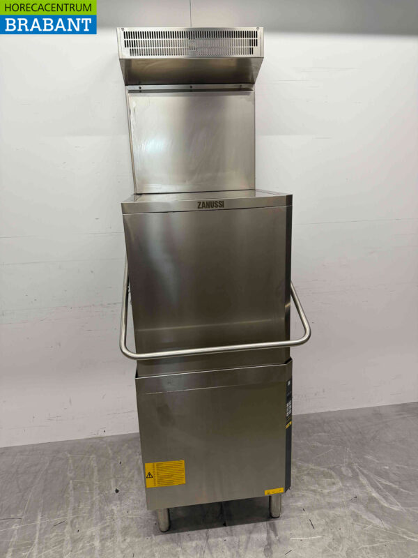 Acier inoxydable Zanussi ZHT8IELG Lave-vaisselle à passage Récupération de chaleur 400V Horeca