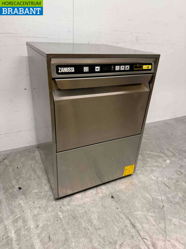 Lave-vaisselle Zanussi ZUCAI en acier inoxydable 230V Horeca (kopie) – Image 2