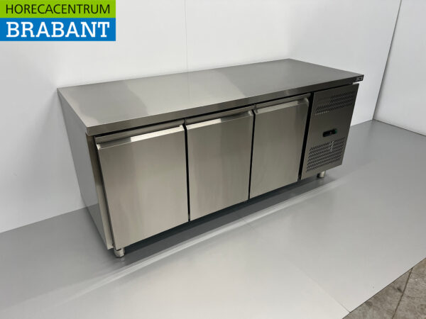 Acier inoxydable HCB Établi réfrigéré 3 portes 179,5 cm 230V Horeca – Image 2