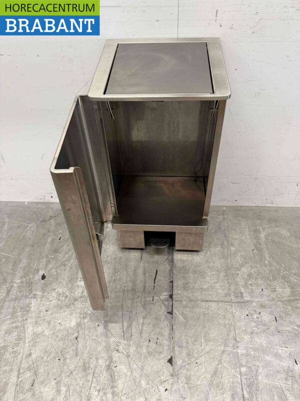 Poubelle Nayati en acier inoxydable avec commande au pied 60 litres Restauration – Image 4