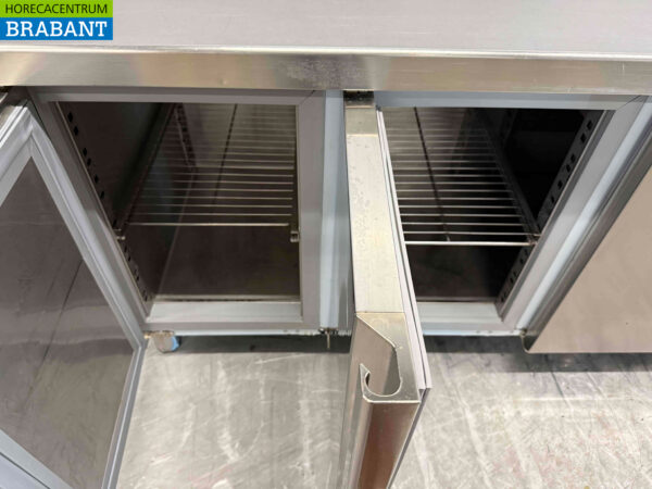 Établi réfrigéré en acier inoxydable 4 portes 224,5 cm 230V Horeca – Image 5