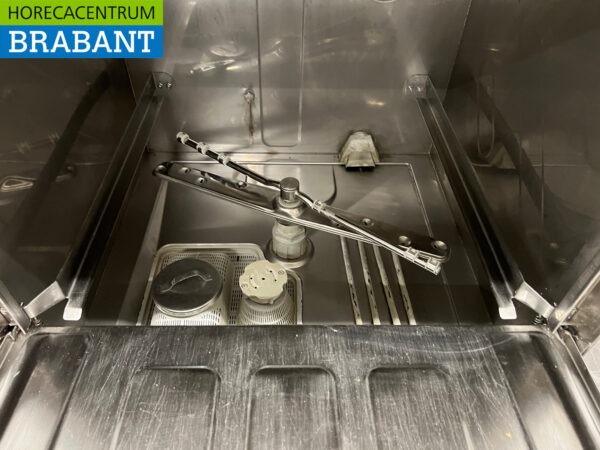 Lave-vaisselle Zanussi NUC3 en acier inoxydable 400V Restauration (kopie) – Image 4