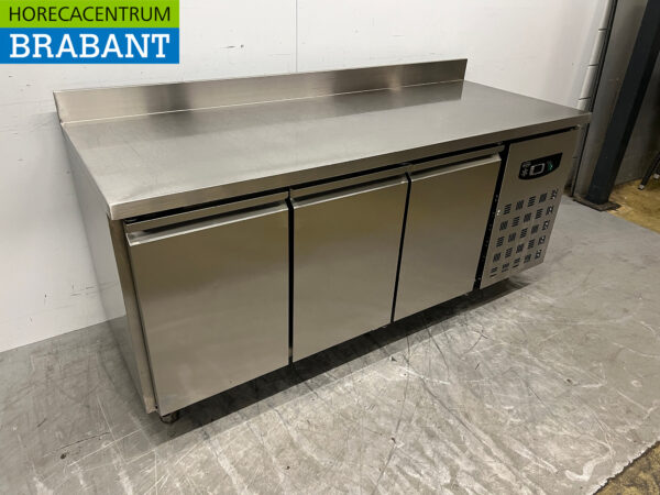 Combisteel en acier inoxydable Établi réfrigéré 3 portes 179,5 cm 230V Horeca – Image 3