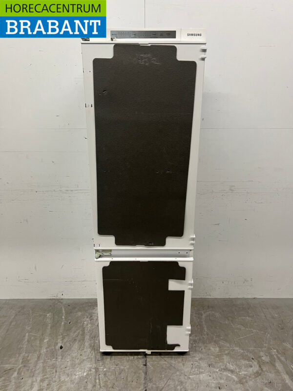 Samsung Réfrigérateur-congélateur encastrable 267 litres 230V