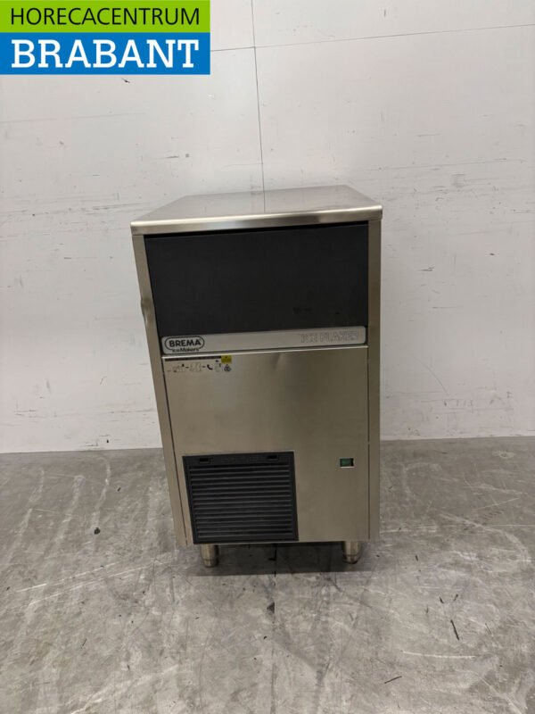 Acier inoxydable Brema GB 903 A HC Machine à glace pilée 113 kg par jour 230V Horeca