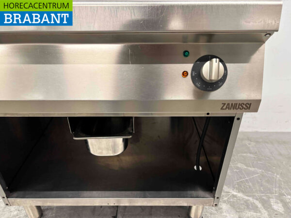 Acier inoxydable Zanussi Plaque de gril Plaque de gril lisse 80 cm 400V Horeca – Image 5