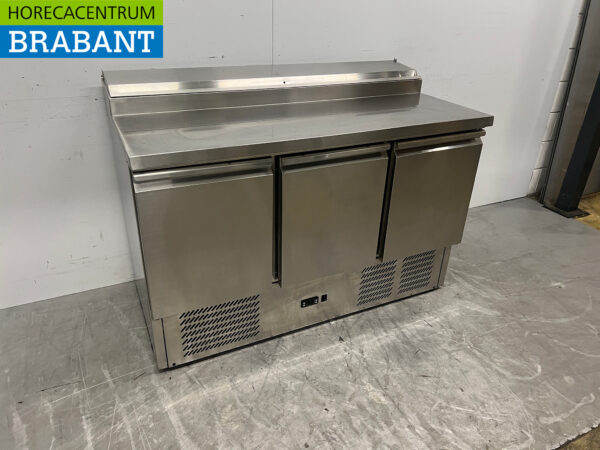 Etabli réfrigéré Amitek Saladette en acier inoxydable 8 x 1/6 GN 230V Horeca – Image 3