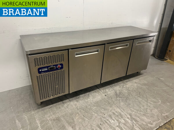 Comptoir réfrigéré Diamond en acier inoxydable 3 portes 202 cm 230V Horeca – Image 2
