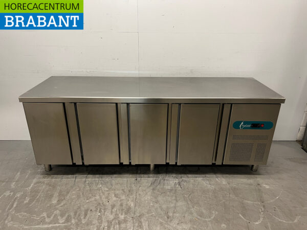 Établi réfrigéré Topcold en acier inoxydable 4 portes 225 cm 230V Horeca