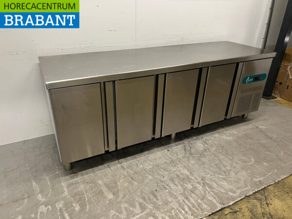 Établi réfrigéré Topcold en acier inoxydable 4 portes 225 cm 230V Horeca – Image 3