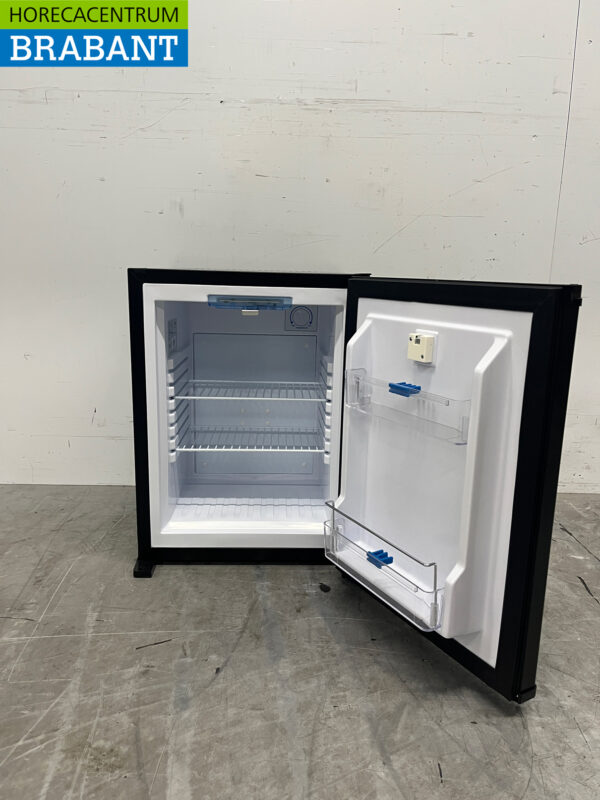 Polar GE579 Minibar Mini réfrigérateur 29 litres 230V Horeca – Image 4