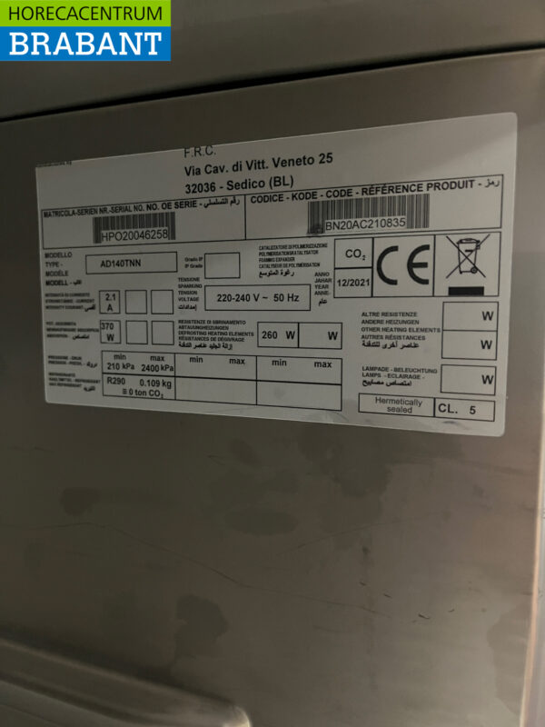 Réfrigérateur Metos double porte en acier inoxydable 1400 litres 230V Horeca – Image 6