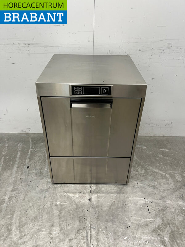 Lave-vaisselle Smeg en acier inoxydable avec pompe de vidange 230V Horeca