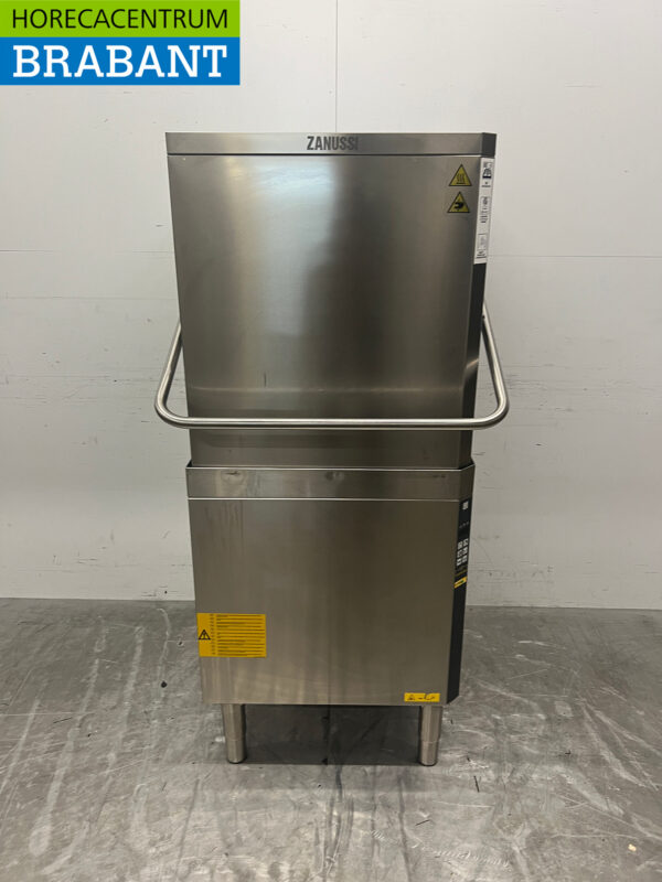 Lave-vaisselle encastrable Zanussi en acier inoxydable avec pompe de vidange 400V Horeca