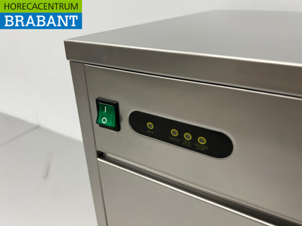 Machine à glaçons HCB en acier inoxydable 30 kg p/d 230V Horeca – Image 4