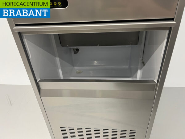 HCB RVS Machine à glace pilée Glace pilée 150 kg par jour 230V Horeca – Image 7