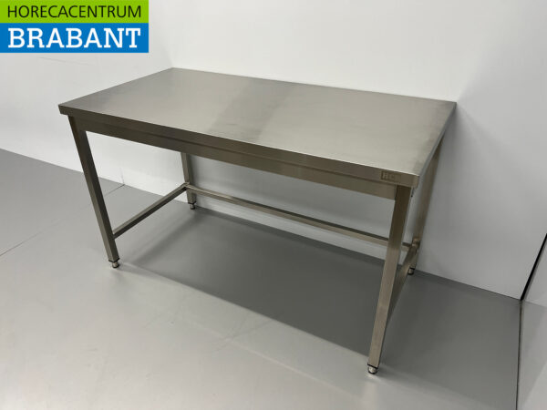Table de travail en acier inoxydable Basic-line 140 x 70 x 85 cm Restauration – Image 2