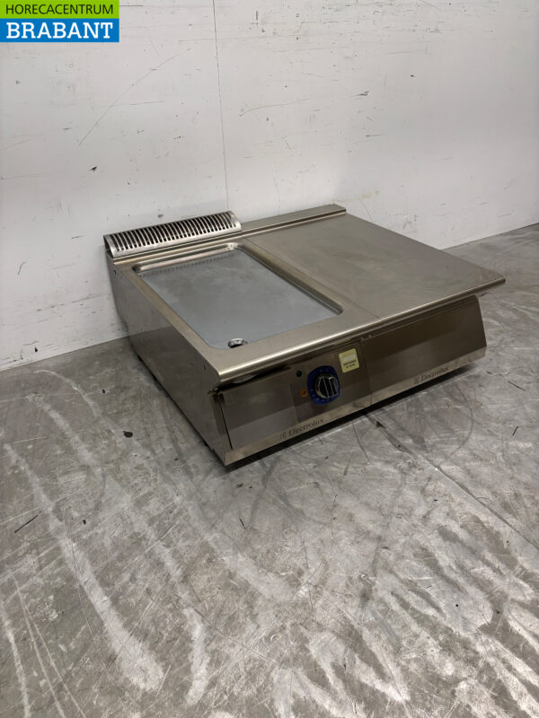 Plaque de cuisson lisse en acier inoxydable Electrolux avec unité de travail 80 cm 400V Horeca – Image 3