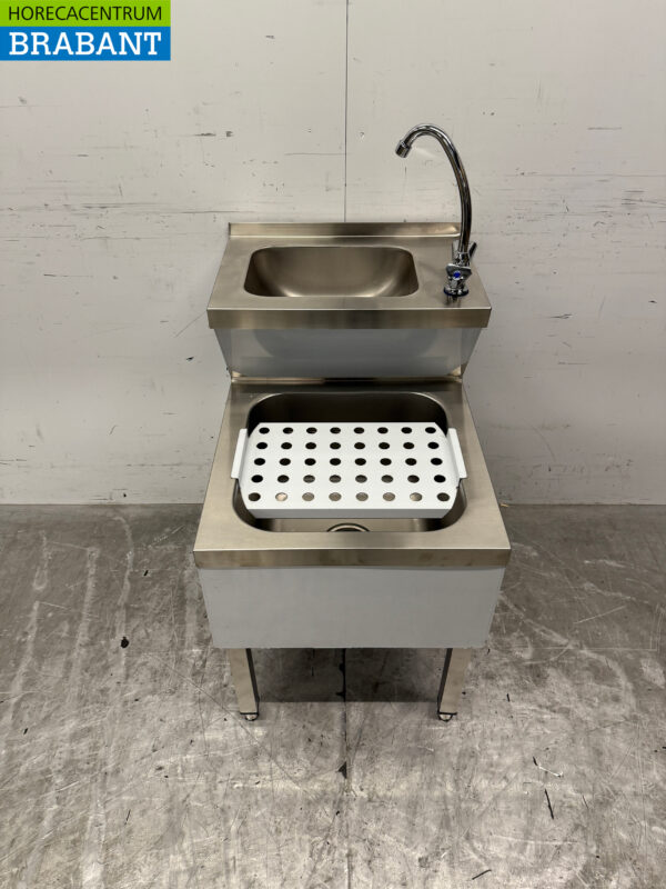 Saro en acier inoxydable Double évier Verseur d'évier combi Robinet 50.5 cm Horeca