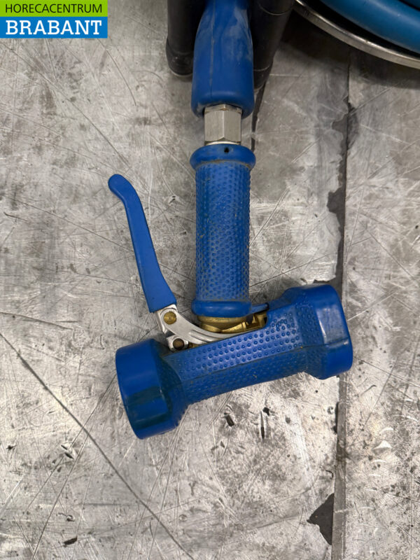 Enrouleur de tuyau en acier inoxydable 14 mètres et pistolet Horeca – Image 4