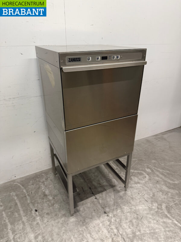Lave-vaisselle Zanussi en acier inoxydable avec support 230V Horeca – Image 3