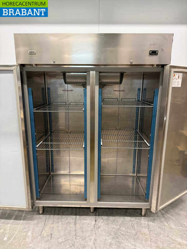 Réfrigérateur double porte Zanussi en acier inoxydable 1300 litres 230V Horeca – Image 4