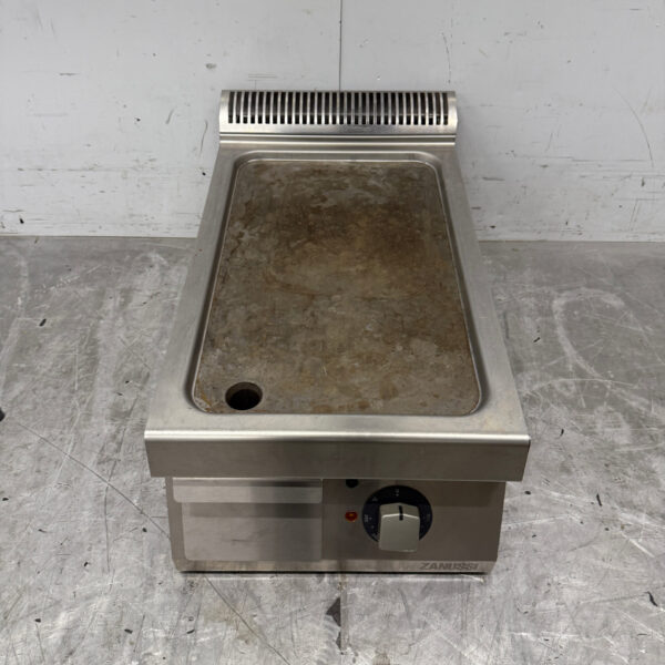 Plaque de cuisson lisse en acier inoxydable Zanussi 400V Horeca