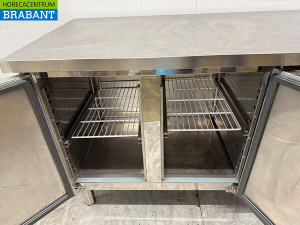 Établi réfrigéré Maxxfrost en acier inoxydable 2 portes 136 cm 230V Horeca – Image 4