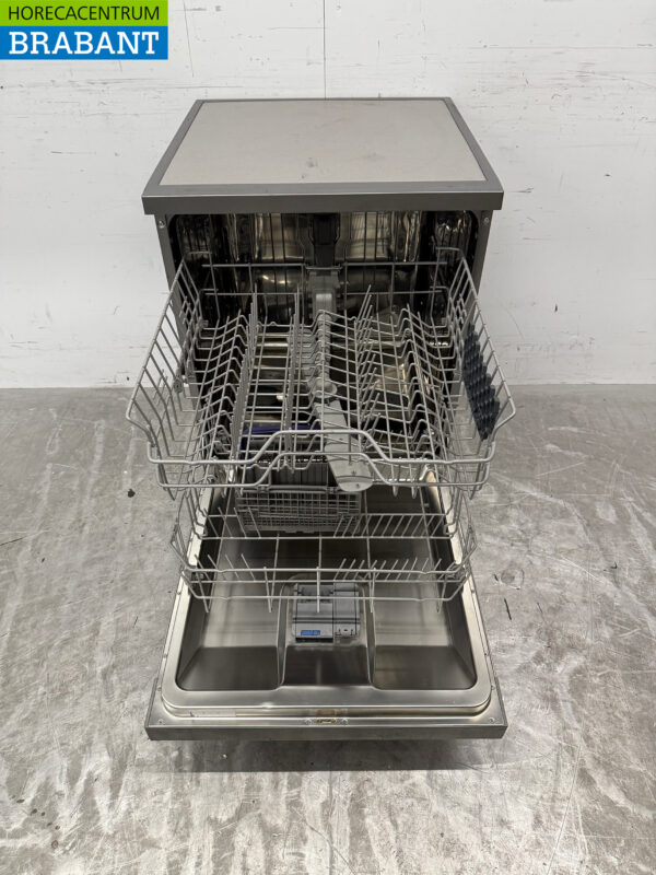 Lave-vaisselle Beko en acier inoxydable avec pompe de vidange 230V Horeca – Image 5