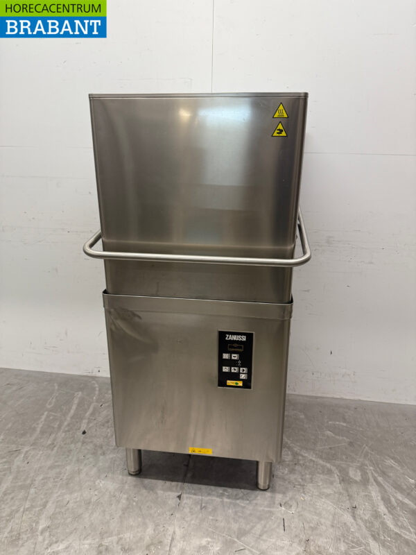 Lave-vaisselle à passage Zanussi en acier inoxydable 400V Horeca