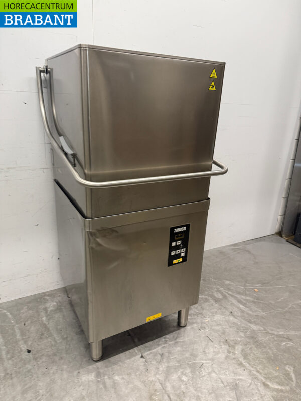 Lave-vaisselle à passage Zanussi en acier inoxydable 400V Horeca – Image 3