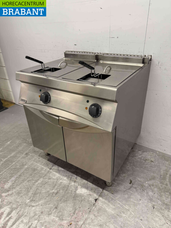 Friteuse Zanussi en acier inoxydable 2 x 15 litres 400V Horeca – Image 4