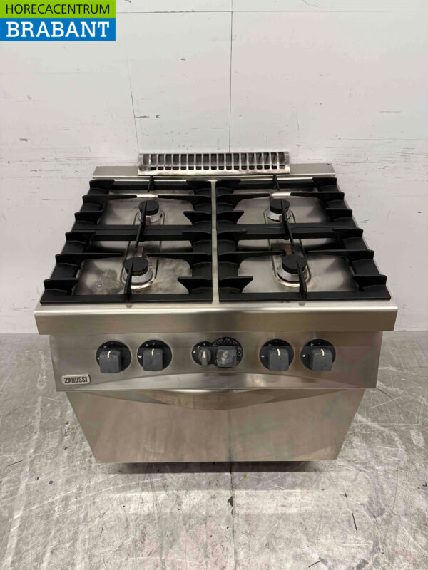 Cuisinière Zanussi en acier inoxydable à 4 feux avec four Restauration au GAZ – Image 2