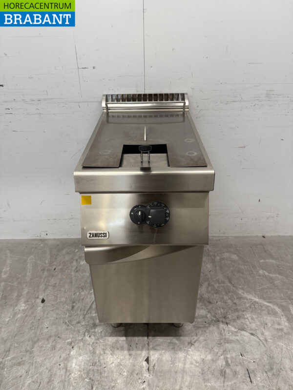 Friteuse Zanussi en acier inoxydable 15 litres Gaz naturel Restauration