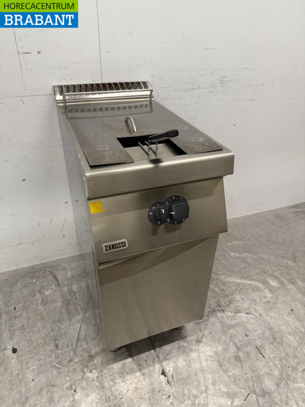 Friteuse Zanussi en acier inoxydable 15 litres Gaz naturel Restauration – Image 3