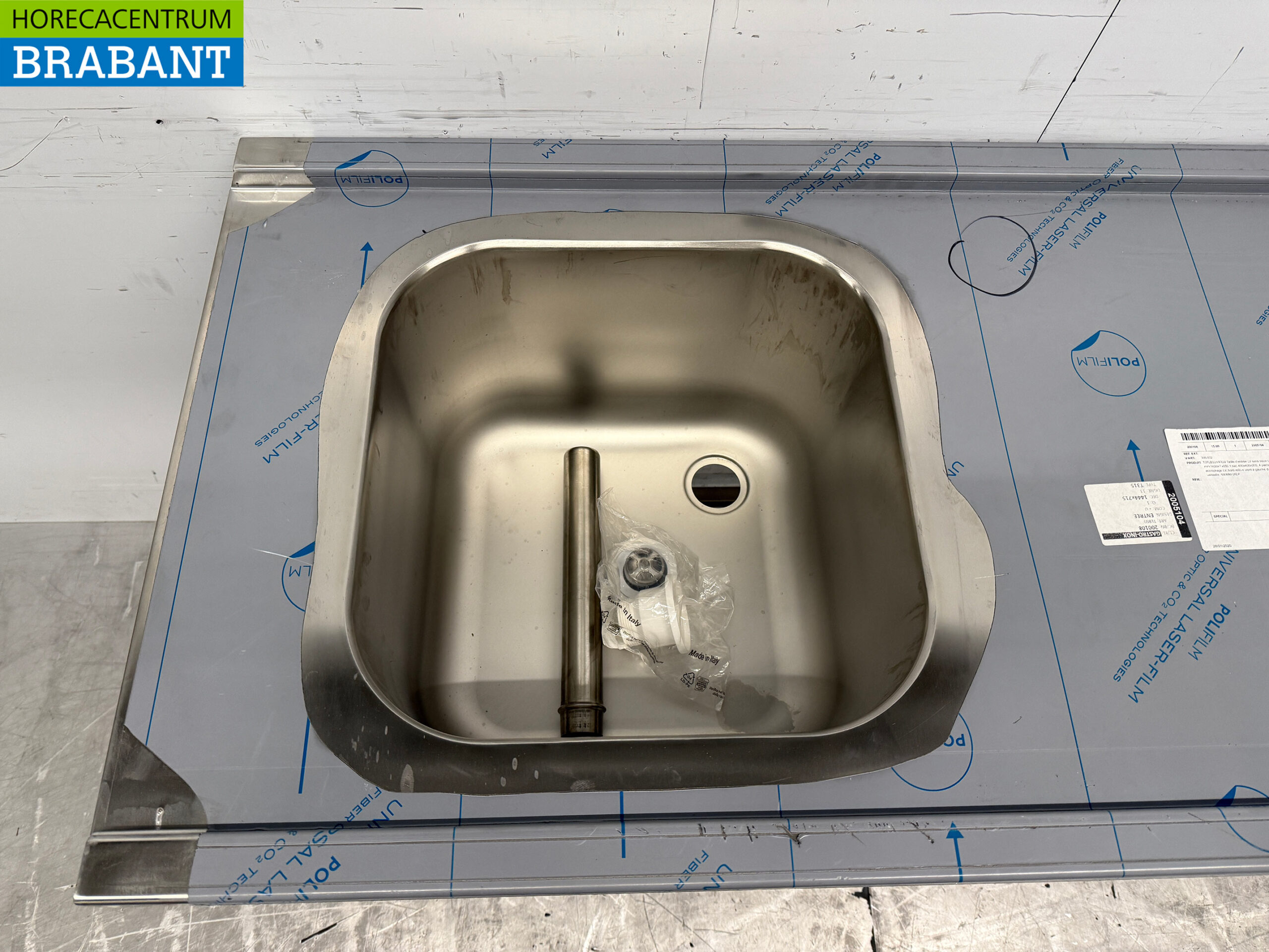 Table d'alimentation en acier inoxydable pour lave-vaisselle à poussoir 140 cm Restauration – Image 4