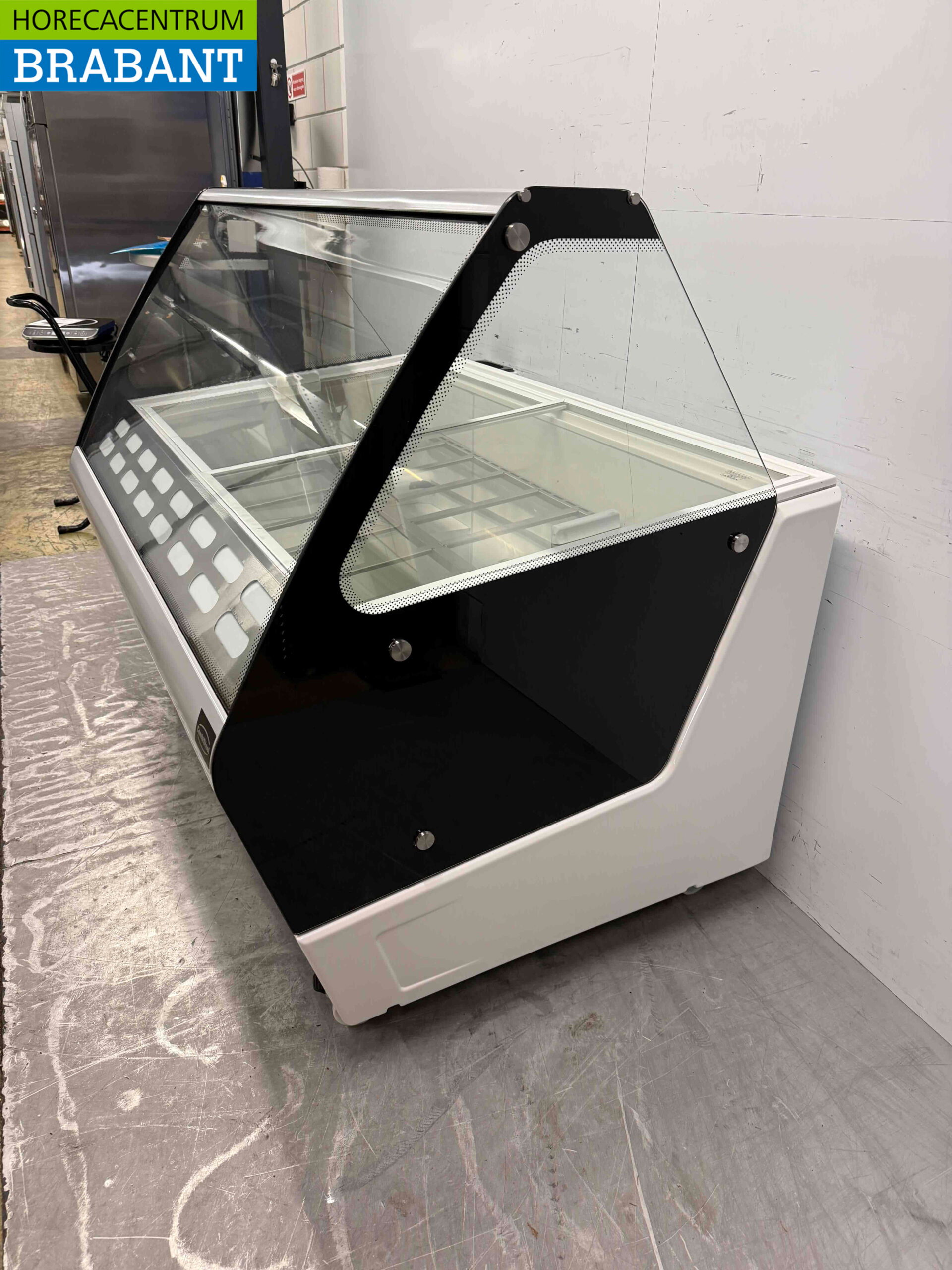 Mobile Combisteel Hawai scoop ice cream display case 16 bins 230V Horeca – Image 4