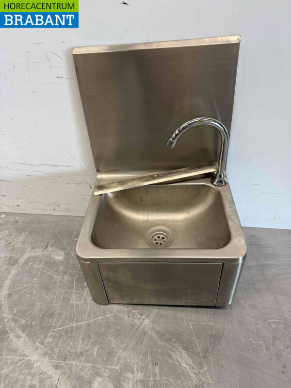 Évier Combisteel en acier inoxydable avec commande au genou Horeca