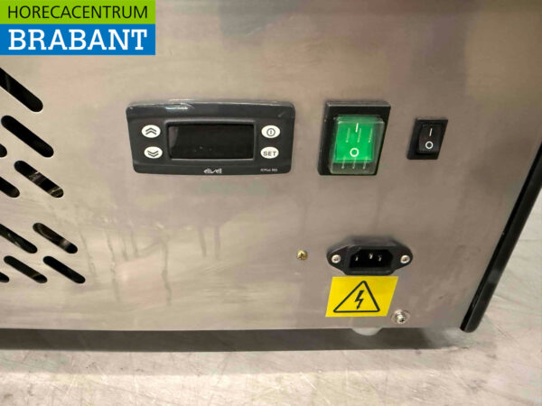 Saro Lisette 100 Vitrine réfrigérée Confiseur 85 litres 230V Horeca (kopie) – Image 6