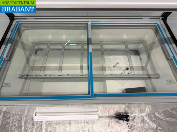 Mobile Combisteel Hawai scoop ice cream display case 16 bins 230V Horeca (kopie) (kopie) – Image 6